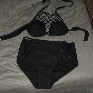 Criss cross bra bikini, high waisted bottoms